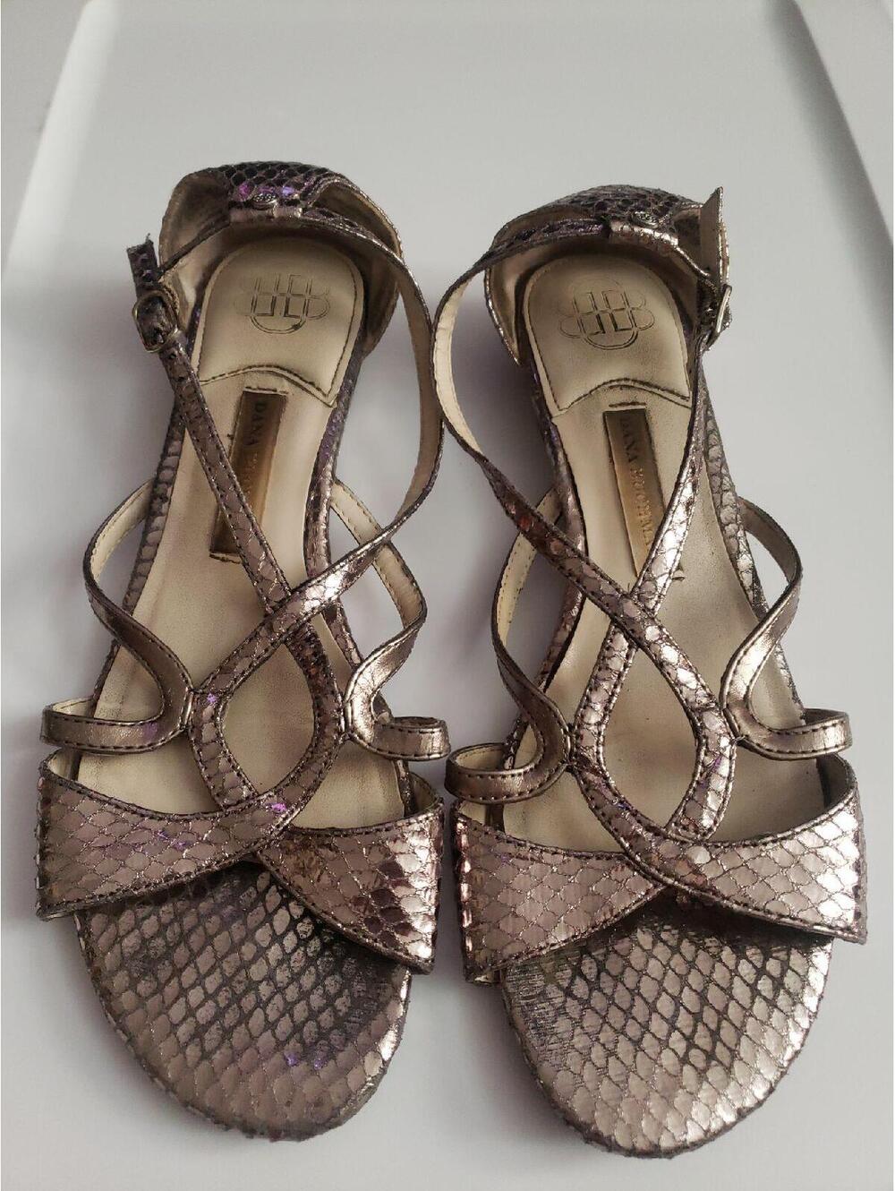 Dana Buchman Metallic Silver Strappy Sandals size 8.5